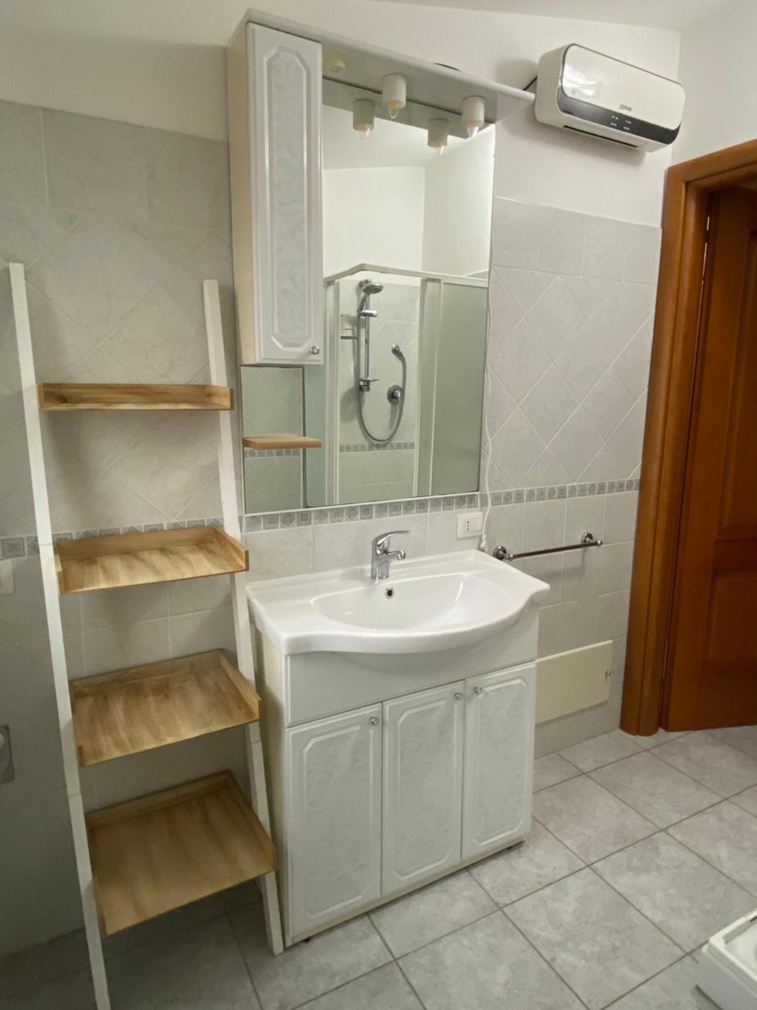 Da Gin Apartment Bosa Marina Luaran gambar
